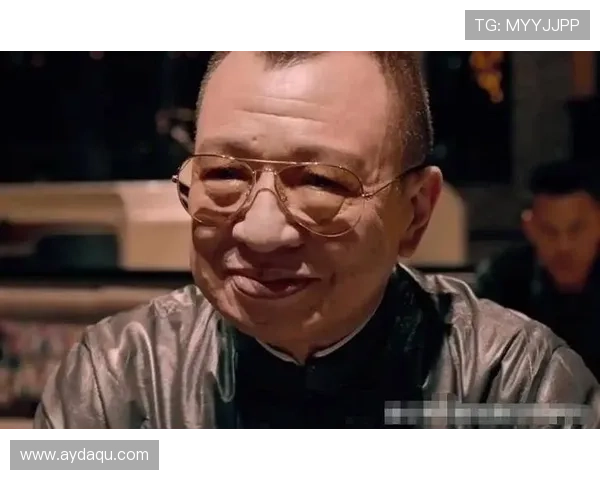 阿苏埃角球进攻推搡引发金珍洙疑似受伤倒地演技引热议